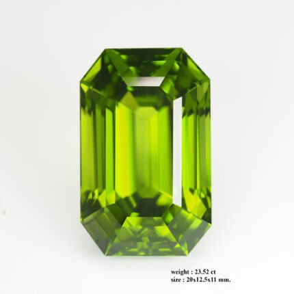 23.52 ct "Apple Green"_Natural Mogok Peridot